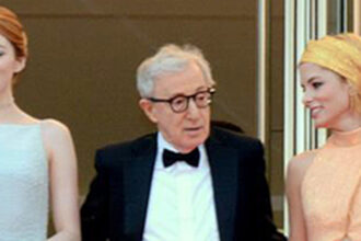 Woody Allen entouré d’Emma Stone et Parker Posey au Festival de Cannes 2015